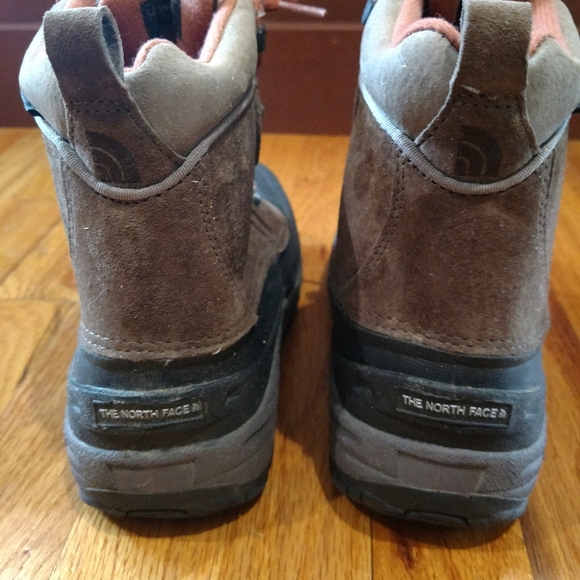 The North Face boots - Picture 4 of 4